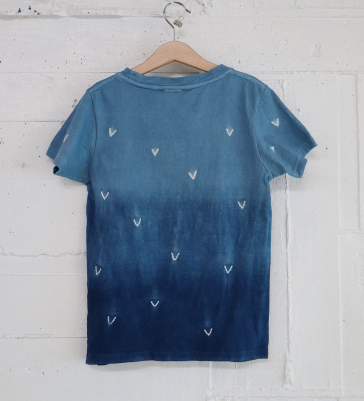 藍染 グラデーション オーガニックコットンTシャツ キッズ用 – AiAii