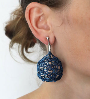 藍染水引 あわじ結びボール イヤリング